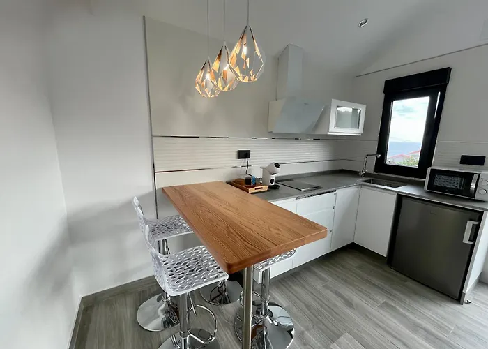 Дом отдыха Ezaro Praia *